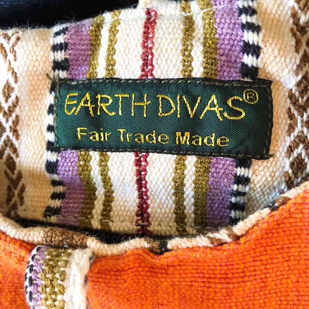 Earth Divas Reversible Boho Embroidered Hobo Bag - Picture 4 of 15